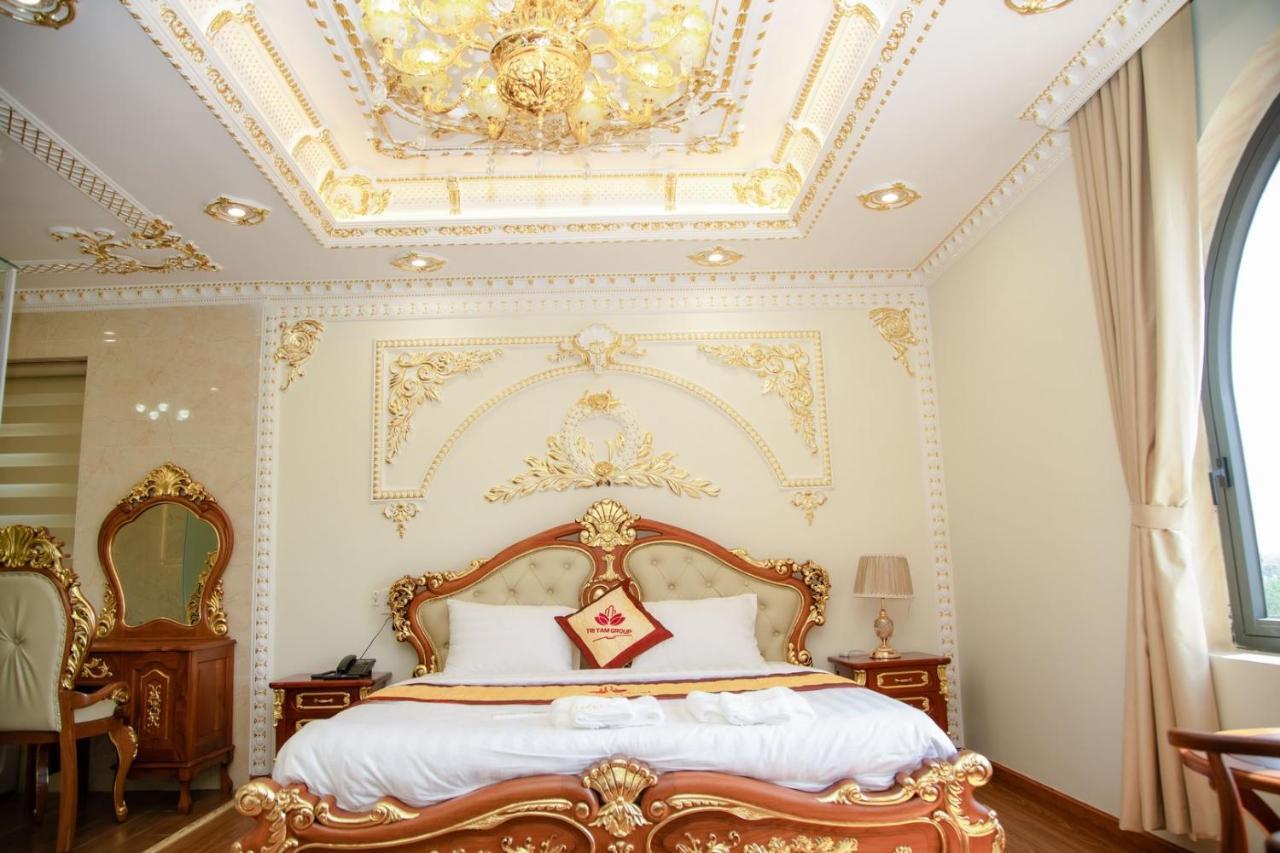 Tri Tam Hotel - Khach San Tri Tam Ben Luc Bagian luar foto