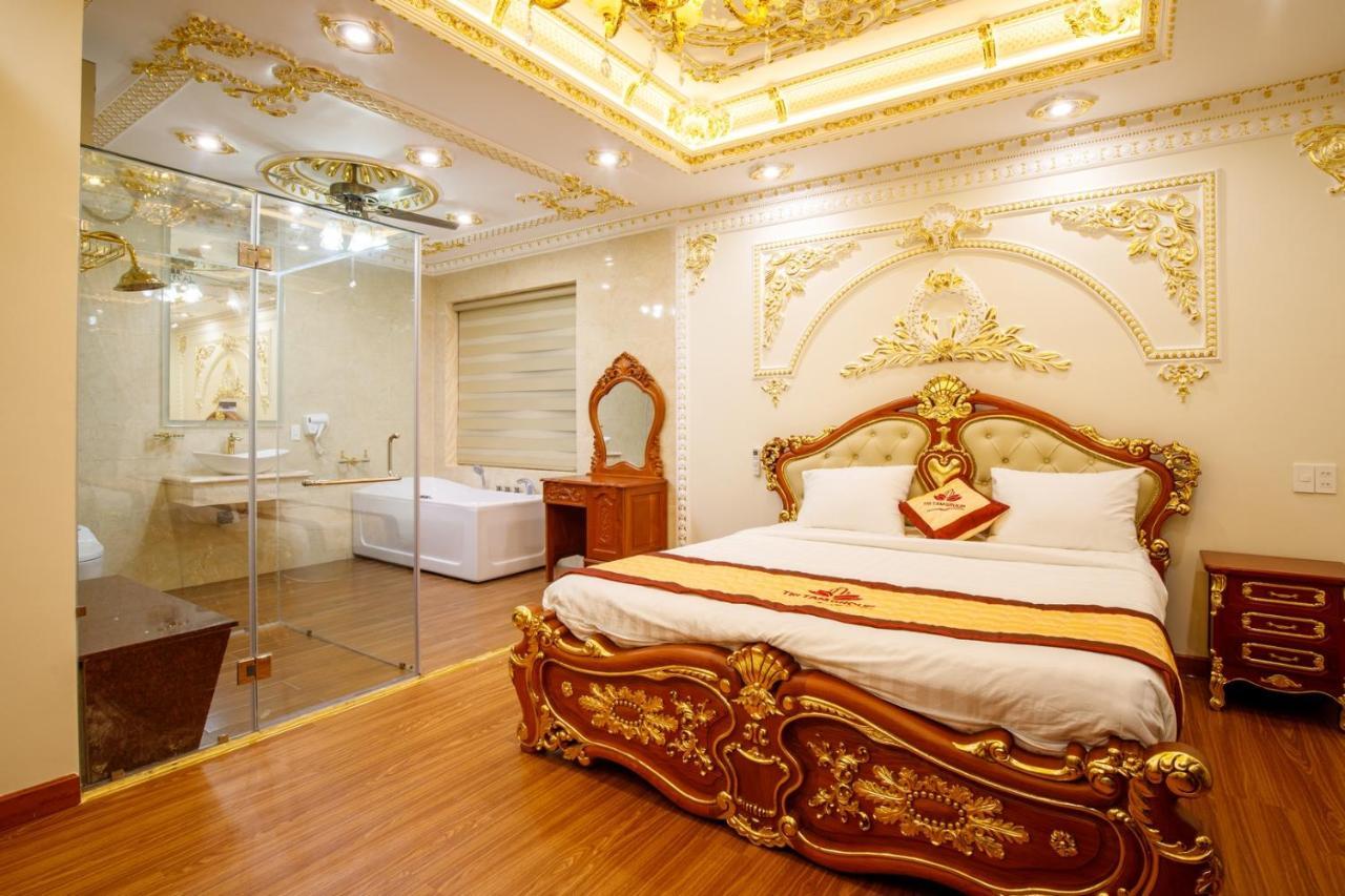 Tri Tam Hotel - Khach San Tri Tam Ben Luc Bagian luar foto
