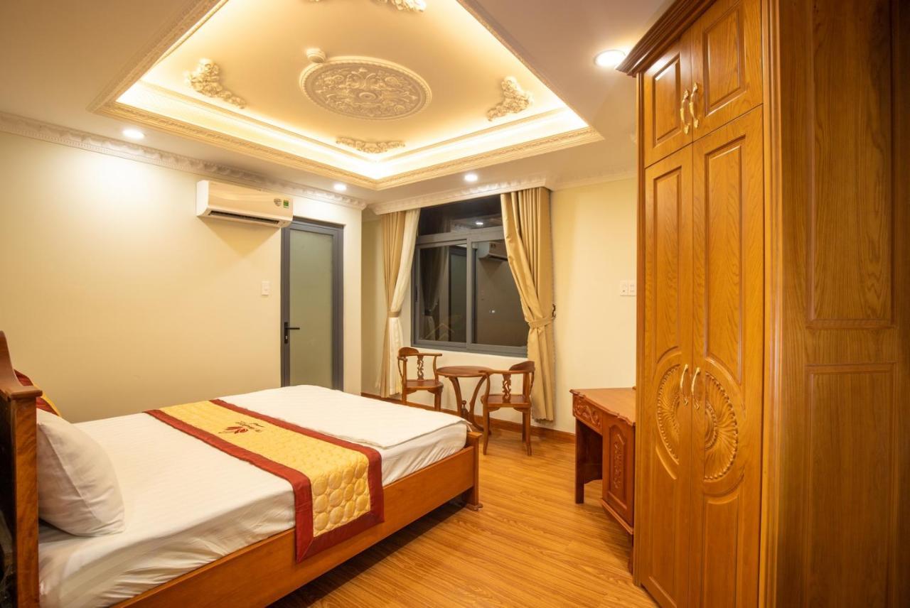 Tri Tam Hotel - Khach San Tri Tam Ben Luc Bagian luar foto