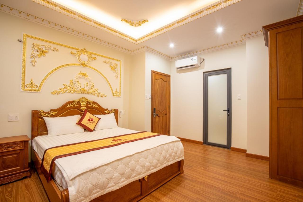 Tri Tam Hotel - Khach San Tri Tam Ben Luc Bagian luar foto