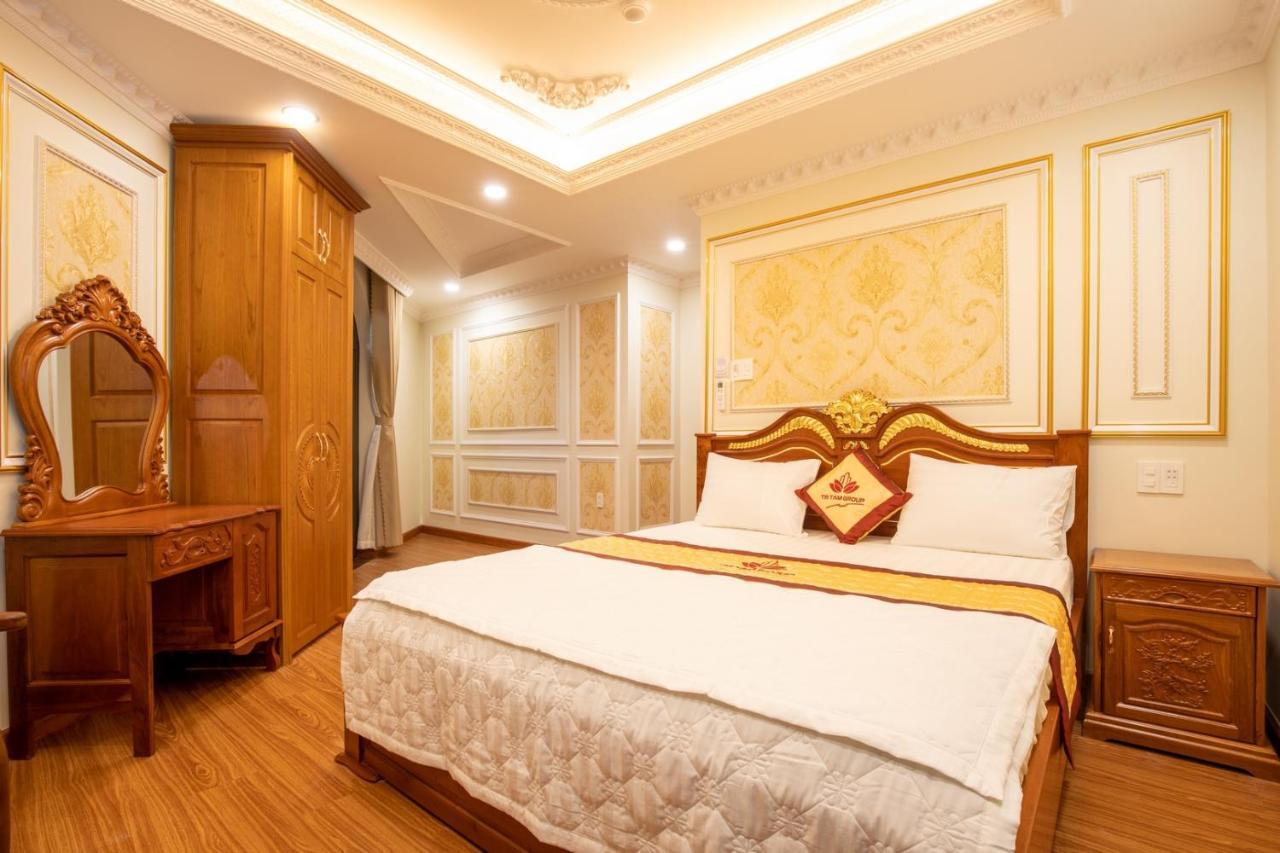Tri Tam Hotel - Khach San Tri Tam Ben Luc Bagian luar foto