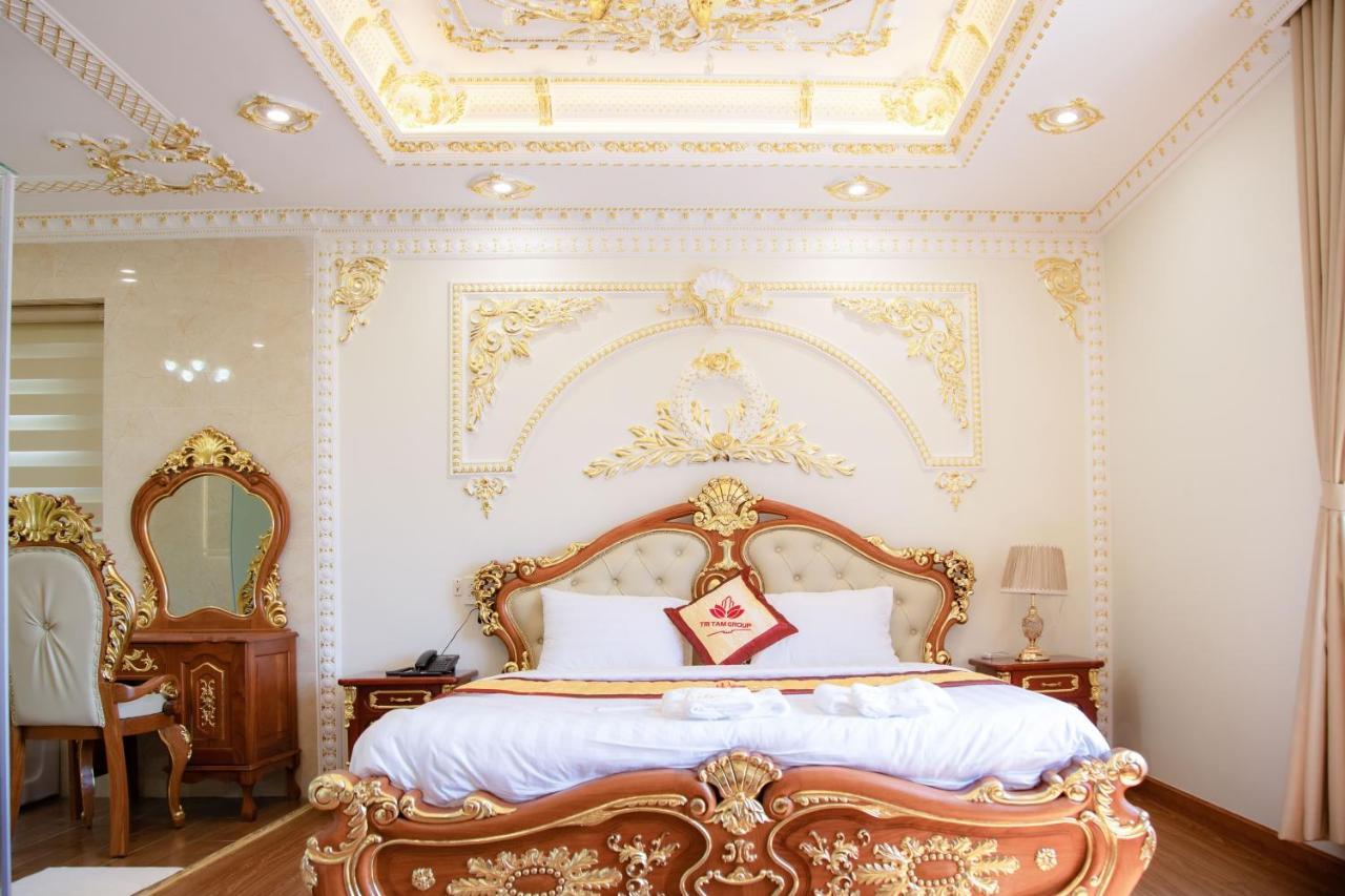 Tri Tam Hotel - Khach San Tri Tam Ben Luc Bagian luar foto
