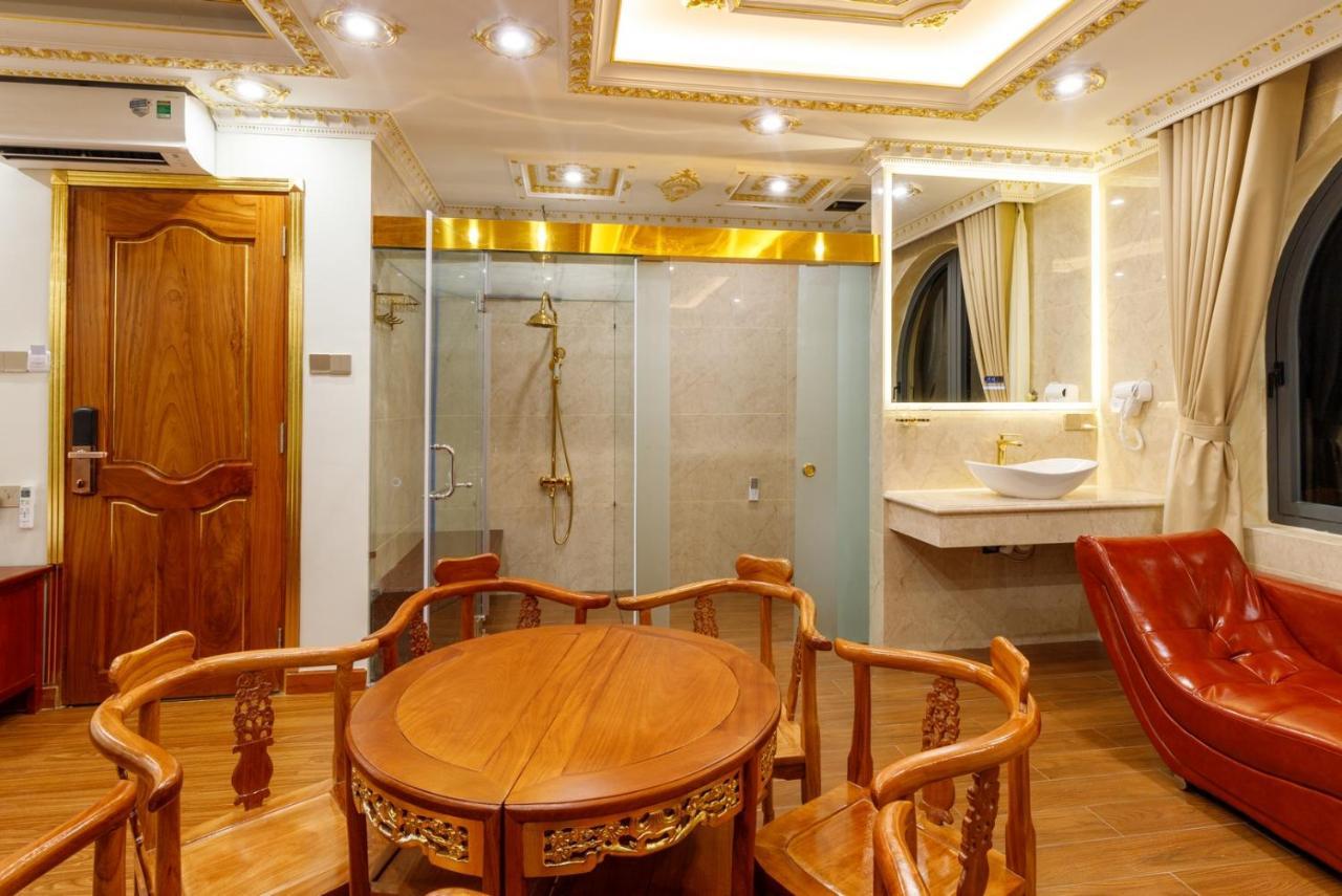 Tri Tam Hotel - Khach San Tri Tam Ben Luc Bagian luar foto